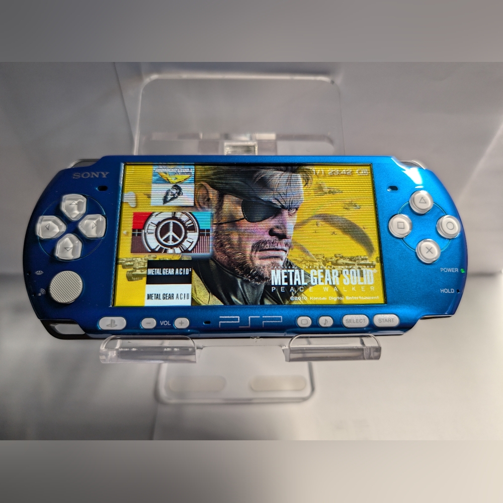 Sony PSP 3000 Blue - 128gb SD - 900+ Games - New Battery & Charger